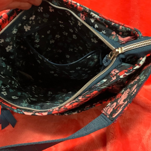 Vera Bradley Triple Zip Hipster Crossbody bag - Picture 4 of 4